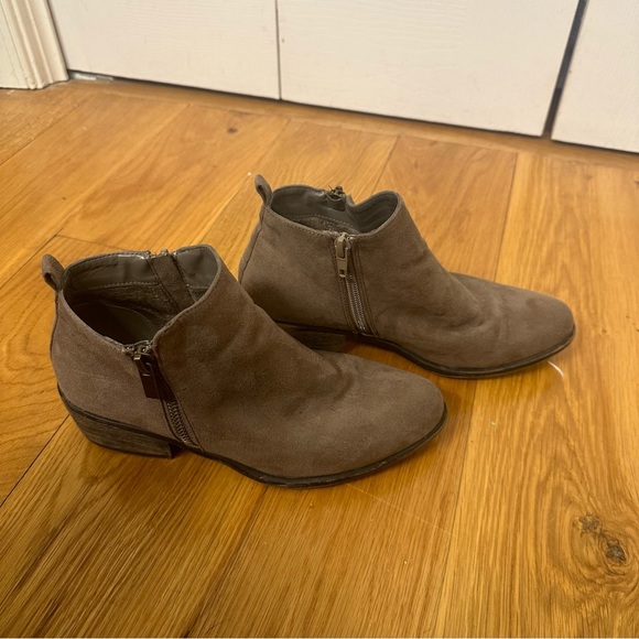 Taupe Bamboo Booties - Picture 6 of 6